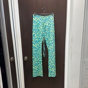 Forever 21 Blue and Yellow Leggings Vibrant and Comfortable